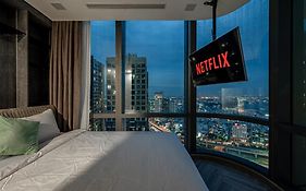 Landmark 81 And Vinhomes Riverside Residence